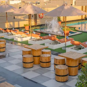 La Zona Continental Otel